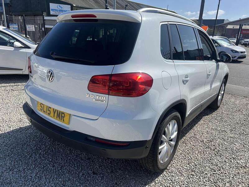 Volkswagen Tiguan view 6