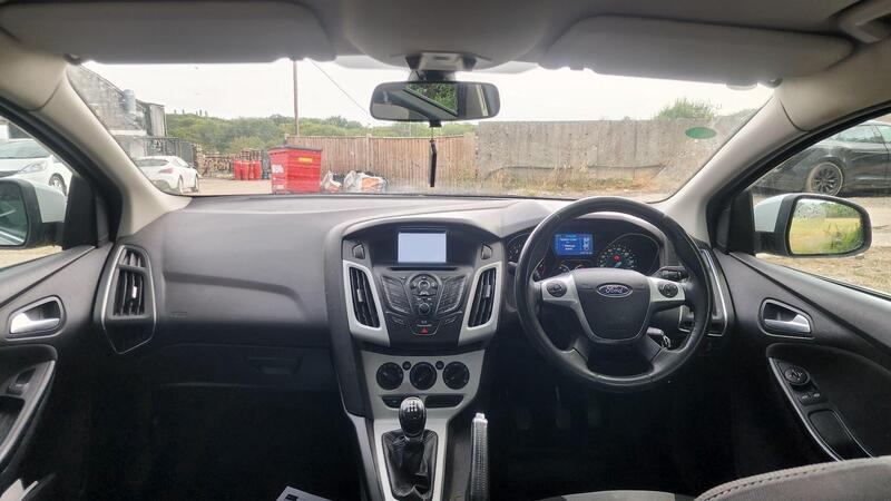 2014 Ford Focus — photo 17