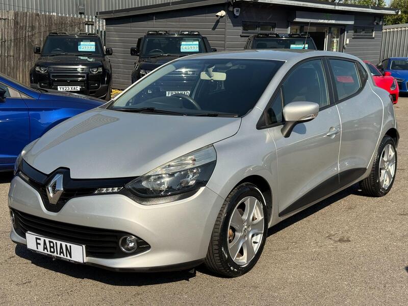 Renault Clio view 6