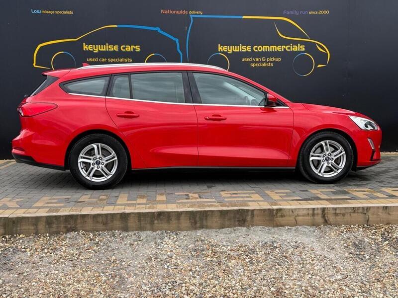 Ford Focus view 6
