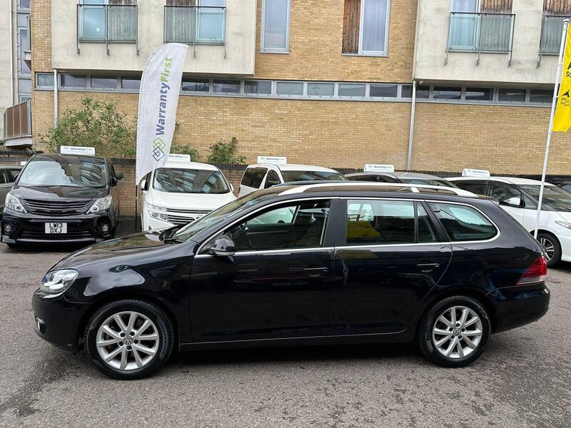 Volkswagen Golf view 4