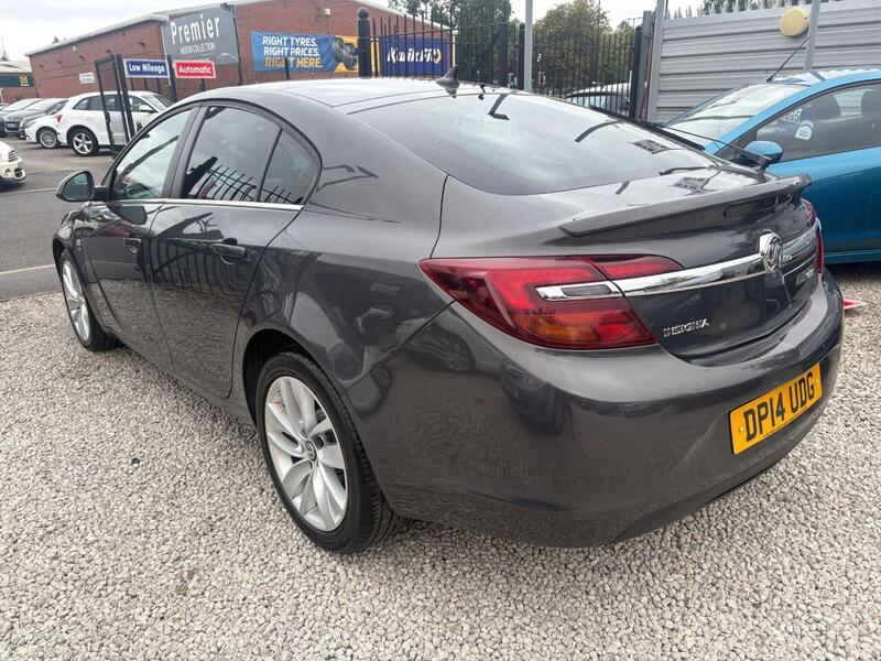 Vauxhall Insignia view 4