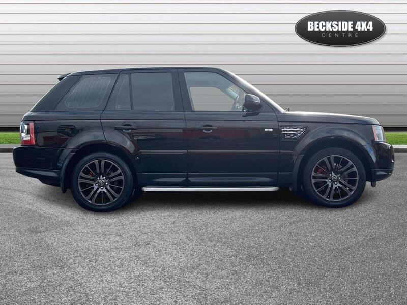 Land Rover Range Rover view 2