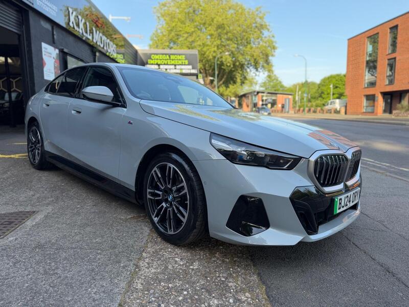 BMW I5 view 5