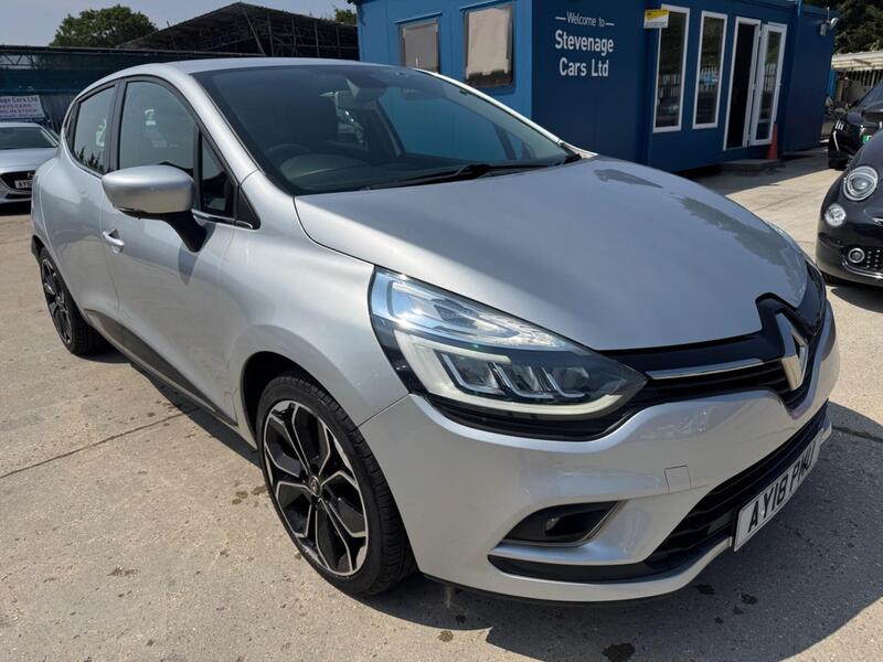 Renault Clio view 2