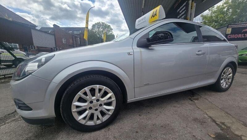 Vauxhall Astra view 6