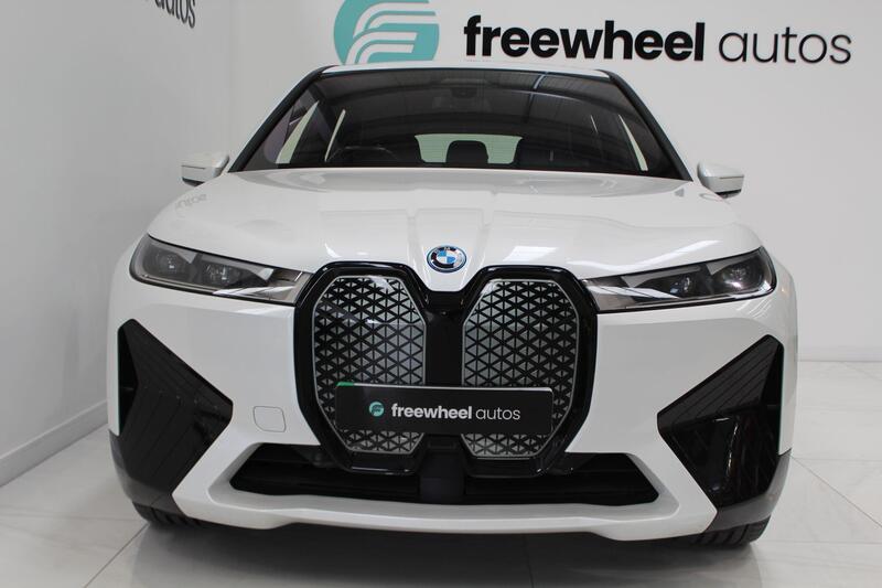 2022 BMW iX in White — image 23 of 88