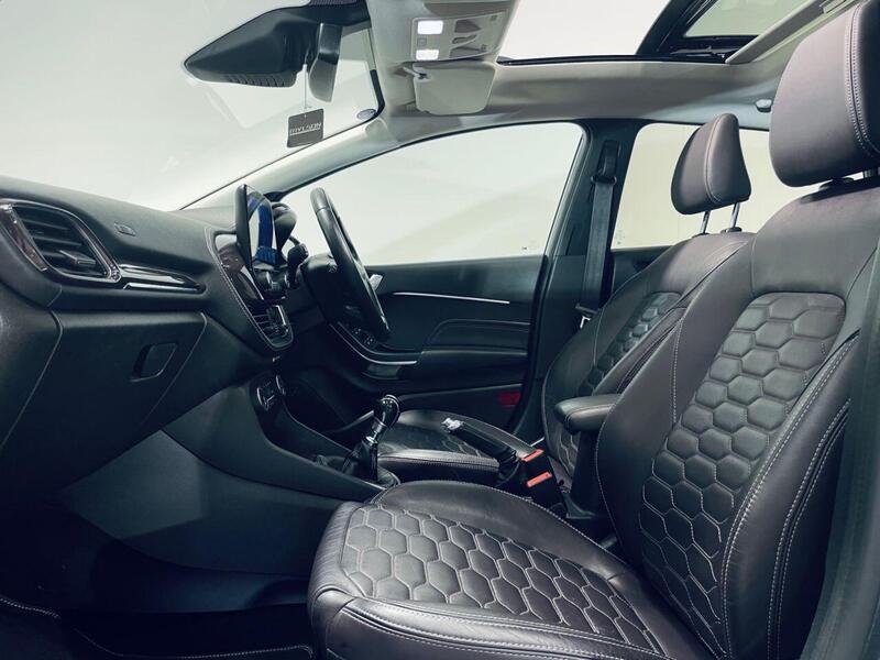 Ford Fiesta view 5