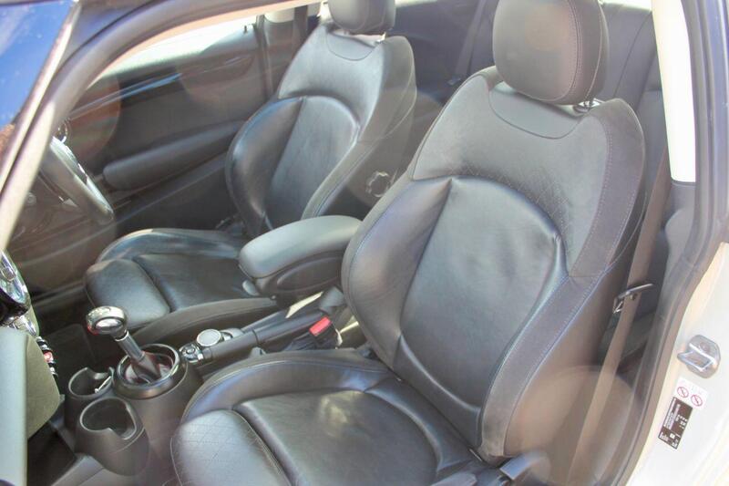 Mini Cooper view 7