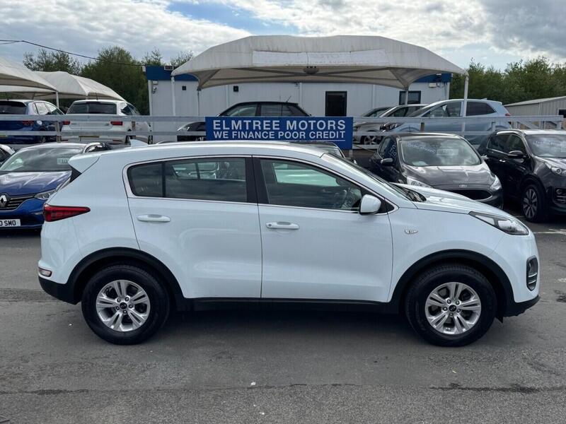 Kia Sportage view 3