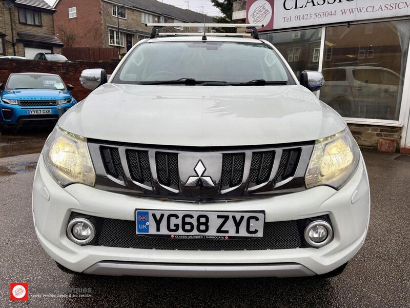 Mitsubishi L200 view 5