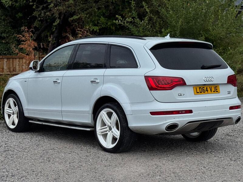 Audi Audi Q7 view 6