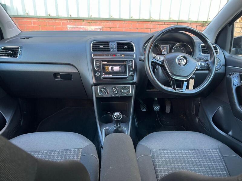 Volkswagen Polo view 16