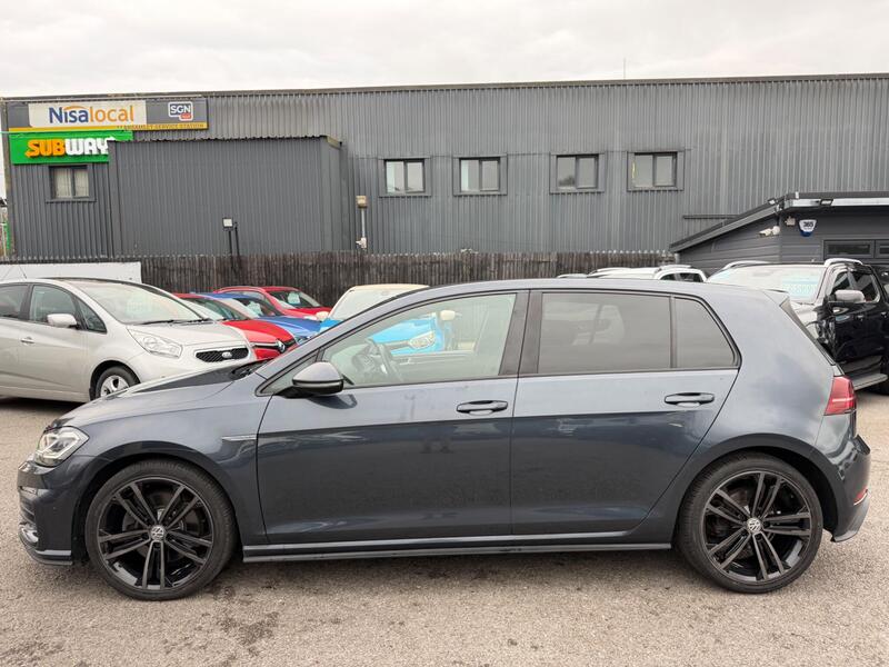 Volkswagen Golf view 6