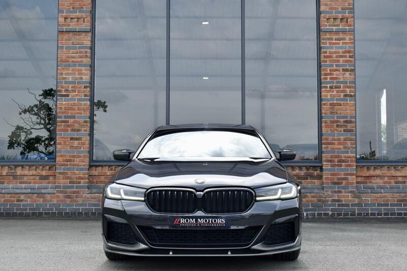 BMW 5 Series view 4