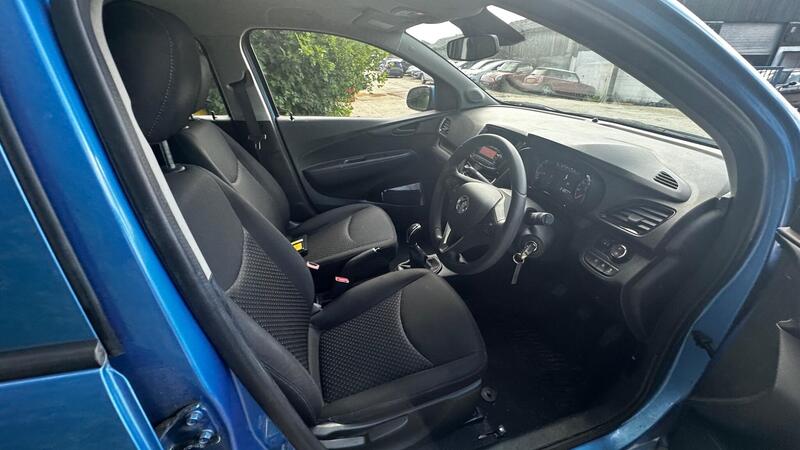 2016 Vauxhall Viva — photo 10