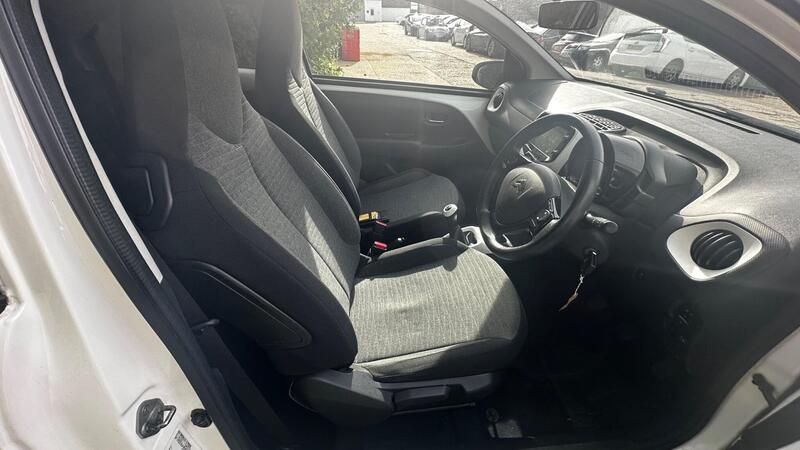 2016 Citroen C1 — photo 10