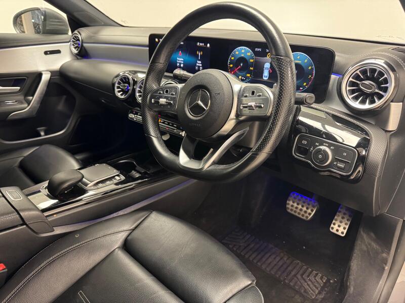 Mercedes-Benz Mercedes-Benz CLA view 7