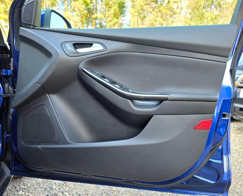 Ford Focus 1.6 Titanium Powershift Euro 6 5dr thumbnail 20
