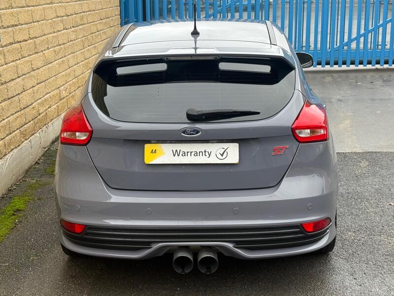 Ford Focus view 6