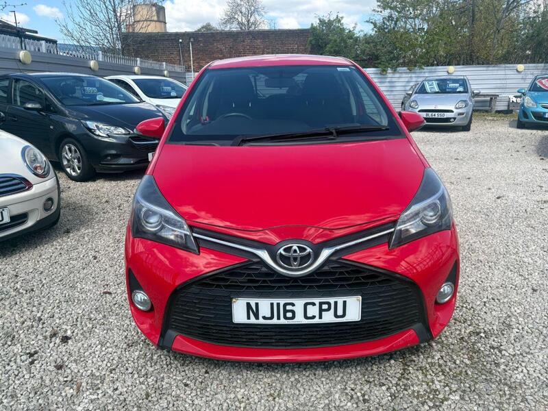 Toyota Yaris view 2