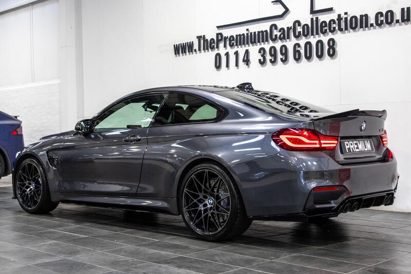 BMW M4 view 4