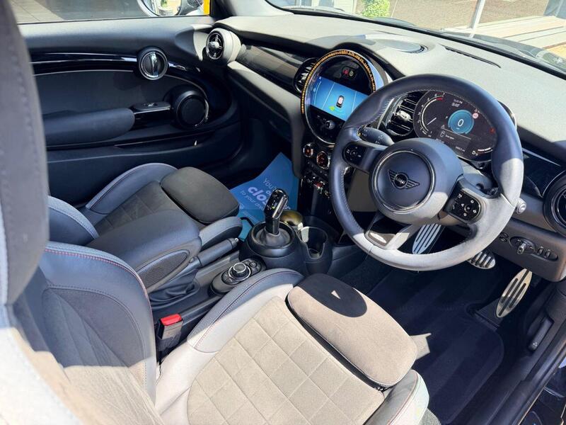 Mini Cooper view 2