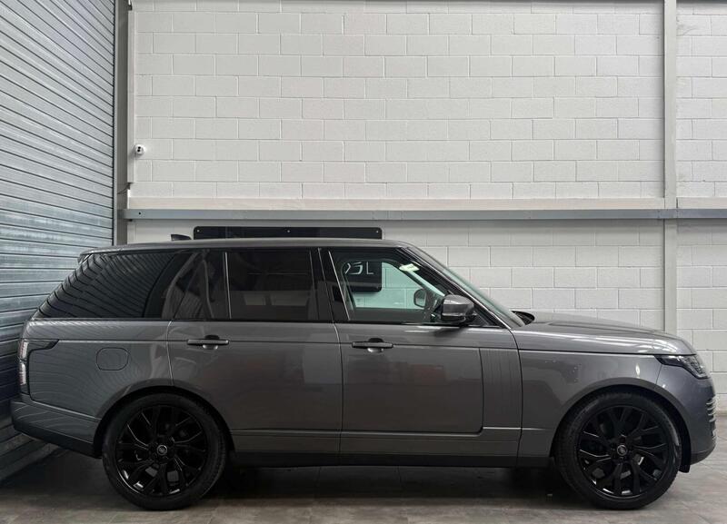 Land Rover Range Rover view 4
