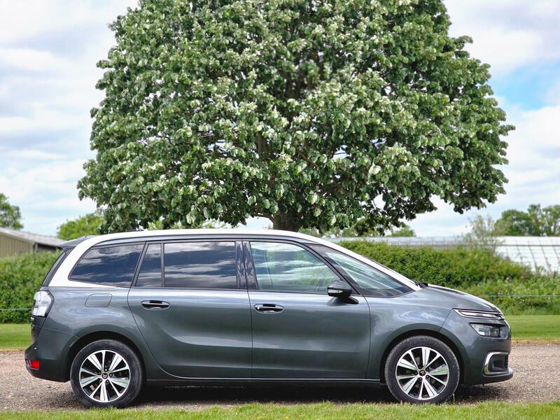 Citroen Grand C4 Picasso view 3