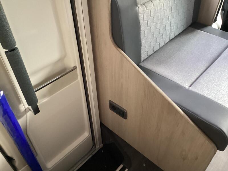 Auto-Trail Expedition C71 — image 48