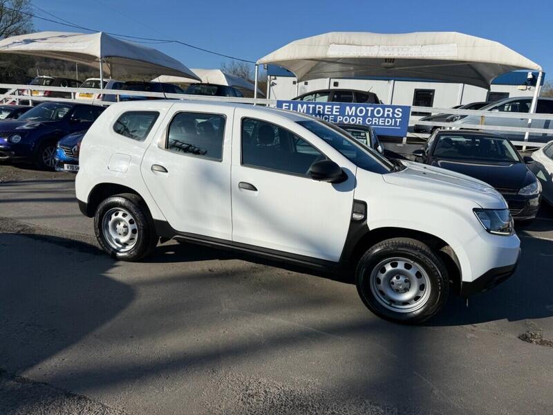 Dacia Duster view 6