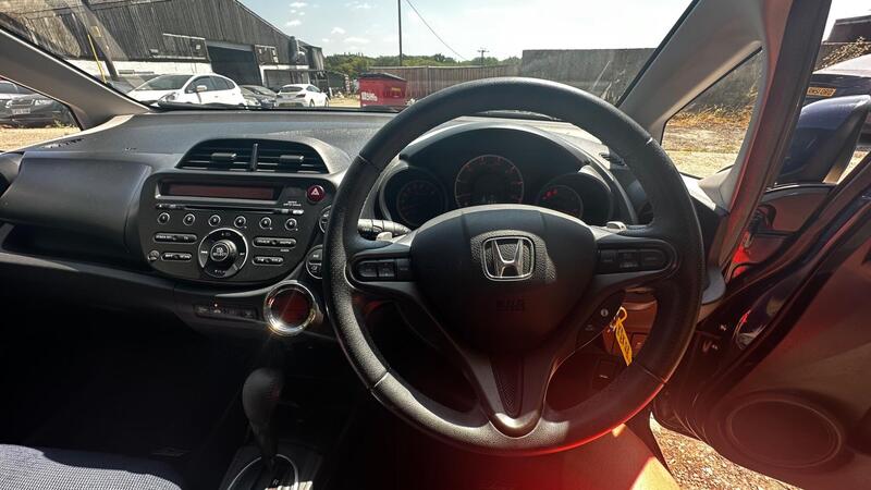 2013 Honda Jazz — photo 30