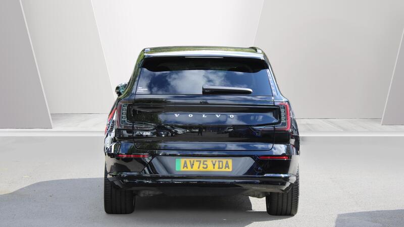 Volvo Ex90 view 7