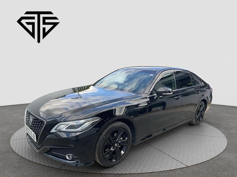 Toyota Crown view 7