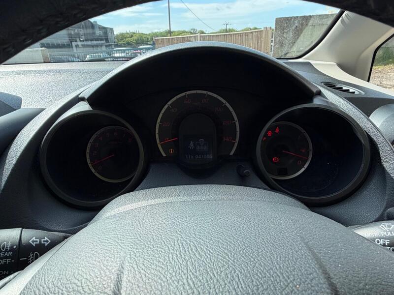 2013 Honda Jazz — photo 14