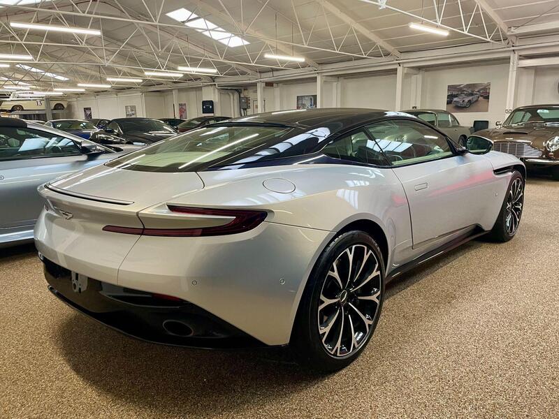 Aston Martin DB11 view 3
