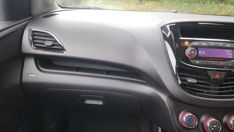 2015 Vauxhall Viva — photo 33