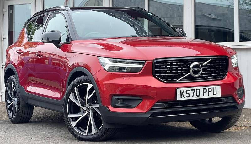 Volvo XC40 — photo 1