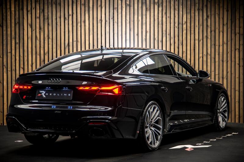 Audi RS5 view 4