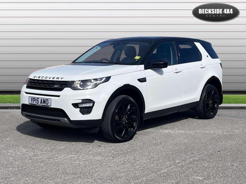 Land Rover Discovery Sport view 4