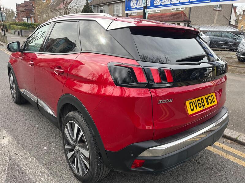 Peugeot 3008 view 3