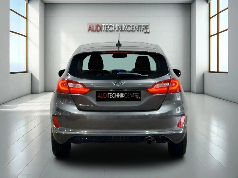 Ford Fiesta Van view 5