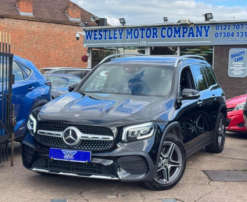 Mercedes-Benz Mercedes-Benz GLB view 3