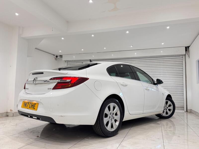 Vauxhall Insignia view 2