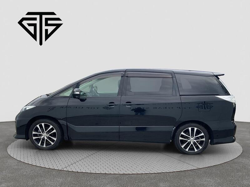 Toyota Estima view 6