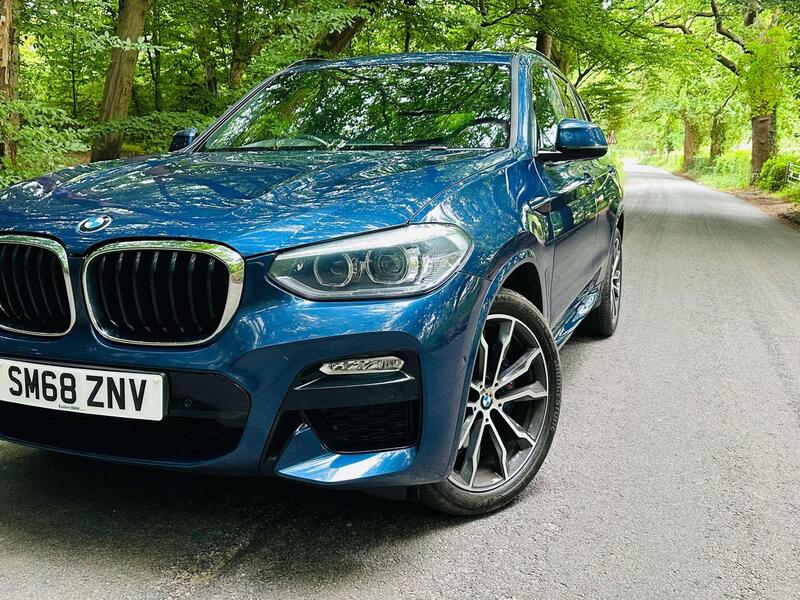 BMW X3 view 4