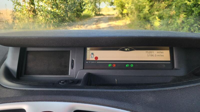 2010 Renault Scenic — photo 31