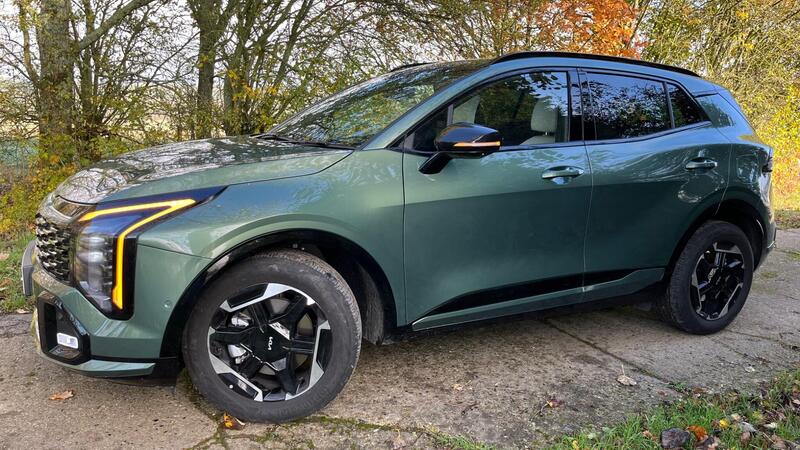 2026 Kia Sportage — photo 2