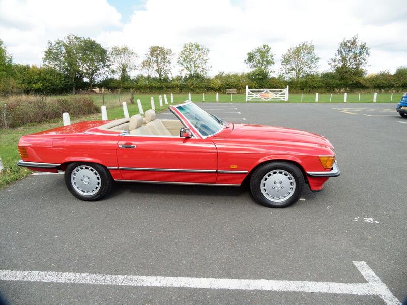 Mercedes-Benz SL view 25