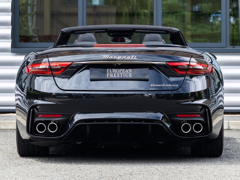 Maserati Grancabrio view 4